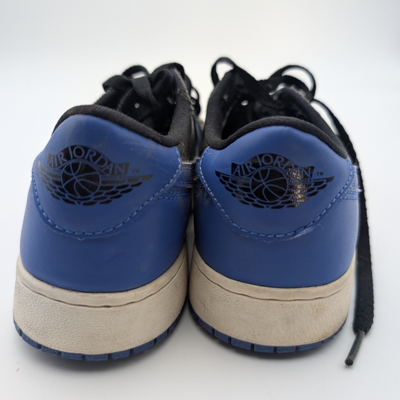 Nike Men's Black and Blue Athletic Sneakers - Picture 4 of 7